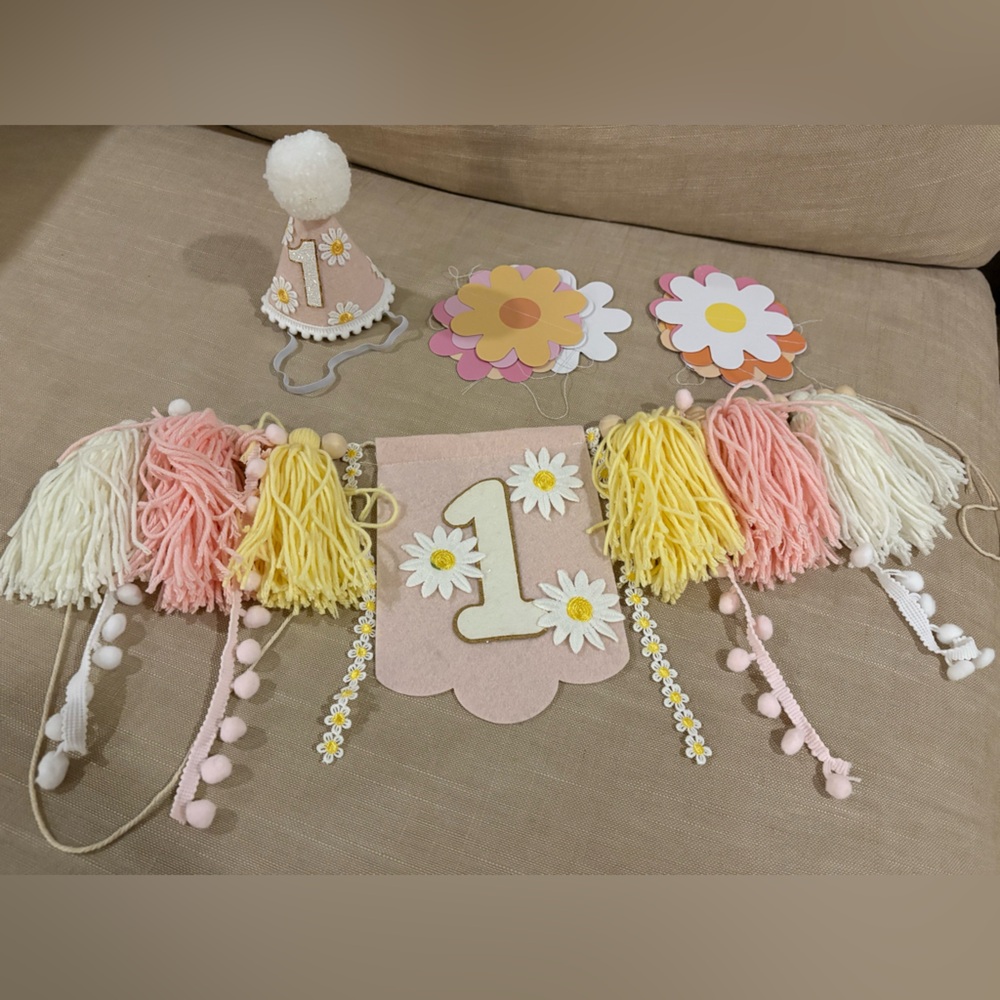 Floral Daisy First Birthday Party Kit